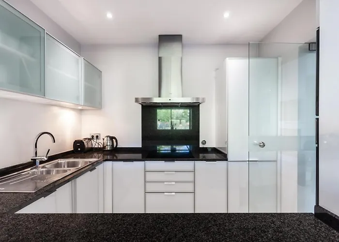 Pine Hills 빌라모라