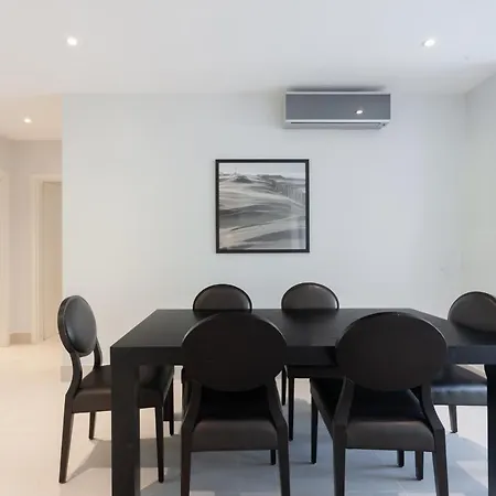 Pine Hills Villa *